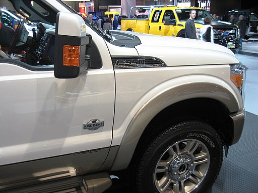 Aaron & Alli, CC BY 2.0 <https://creativecommons.org/licenses/by/2.0>, via Wikimedia Commons